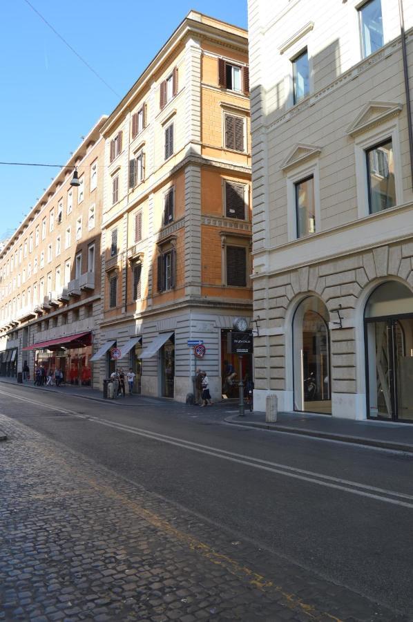 Leoncino 36 In * Roma